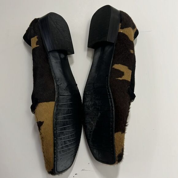 STUART WEITZMAN CALFSKIN JEWELS  ANIMAL PRINT LEATHER LOAFER SIZE‎ 7 1/2M - Picture 2 of 8